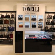Фото, Торговое оборудование магазин сумок Tonelli, №2