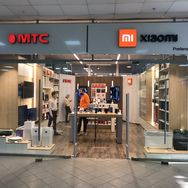 Фото, Торговое оборудование для магазинов сотовой связи, Кобренд МТС/Xiaomi